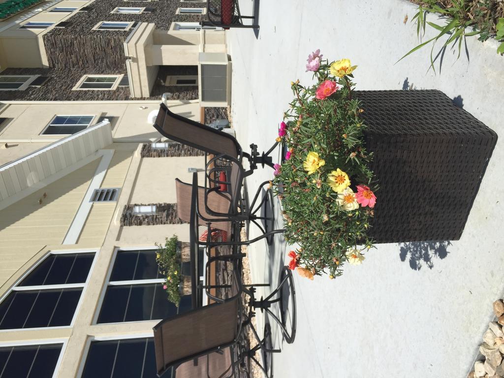 Grandstay Hotel & Suites Mount Horeb - Madison Bagian luar foto