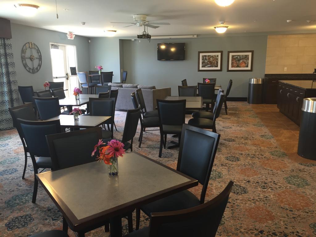 Grandstay Hotel & Suites Mount Horeb - Madison Bagian luar foto