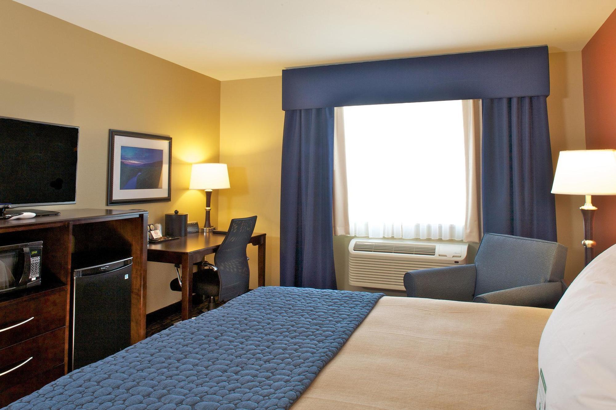 Grandstay Hotel & Suites Mount Horeb - Madison Bagian luar foto