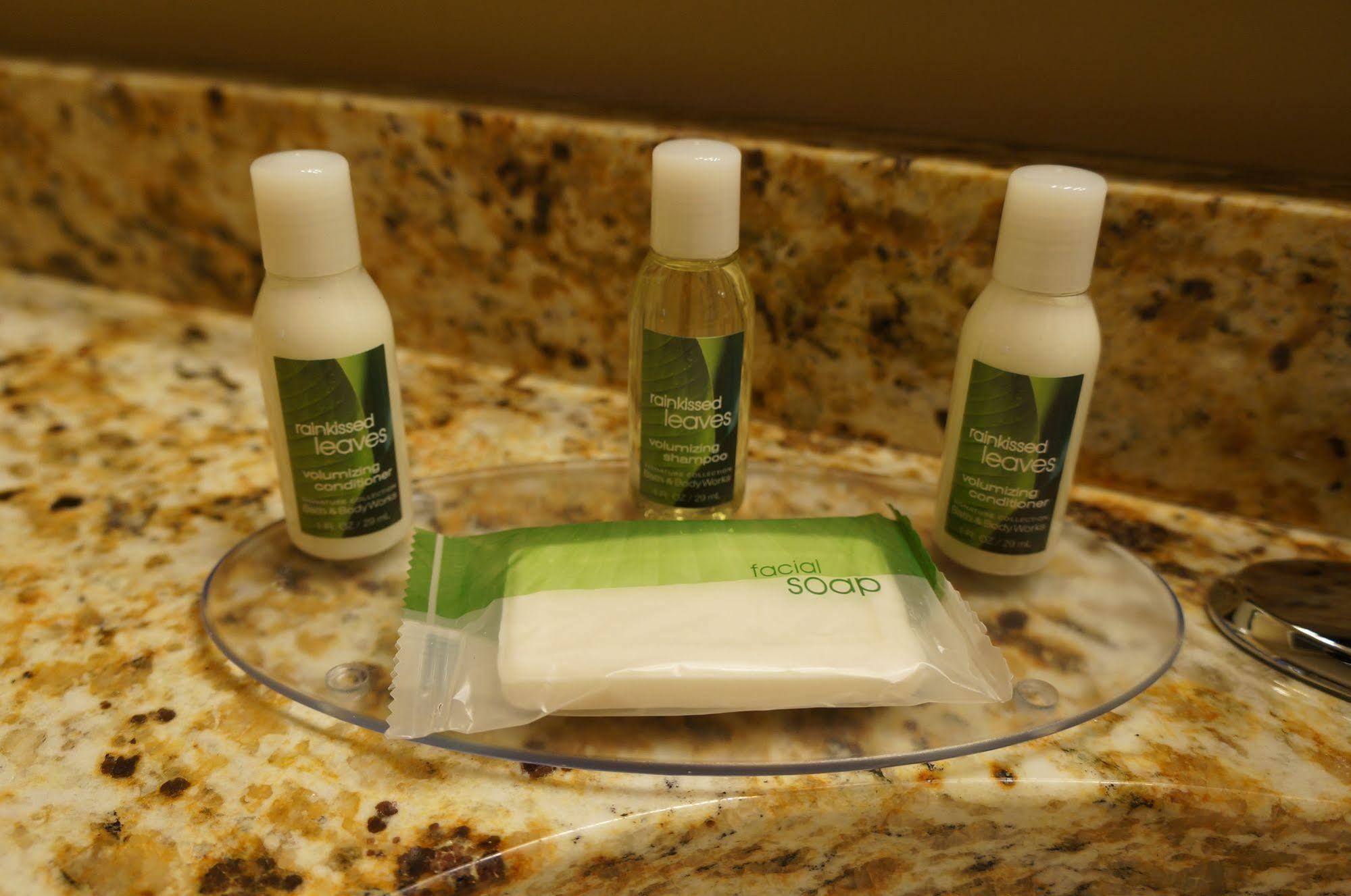 Grandstay Hotel & Suites Mount Horeb - Madison Bagian luar foto